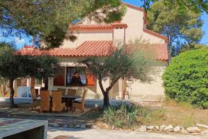 Bygningen som feriehuset ligger i