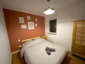 Postel nebo postele na pokoji v ubytování ღ Lys Vert - Situé au cœur de Douai & Parking privé