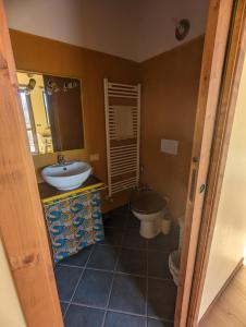 Koupelna v ubytování Adagio Guesthouse + 22 fotografií