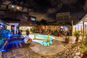 Bazén v ubytování Viajero Hostel Cali & Salsa School nebo v jeho okolí