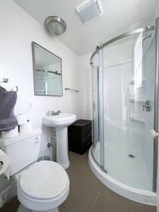 Phòng tắm tại King Of Tulare