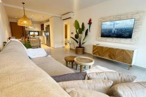 Posezení v ubytování Tropical Relaxing 2 Bedroom Unit with picuzzi