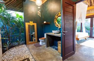Fotografie z fotogalerie ubytování Joyously Raw Villas - Free Room Upgrade Subject to Availability v Ubudu
