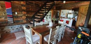 Φωτογραφία από το άλμπουμ του Cabaña Troncos en Los Reartes σε Villa General Belgrano