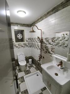 Bathroom sa Marina Town