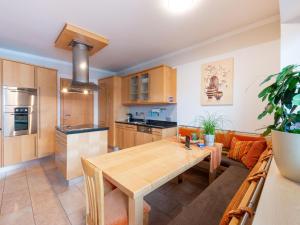 Kuchyň nebo kuchyňský kout v ubytování Apartment in Niedernsill near Ski Slopes + 28 fotografií