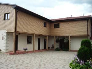 Budova, kde se penzion – hostinec nachází