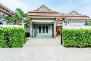 Ban Bo Fai (1)にあるVilla Me&you4の門前の家