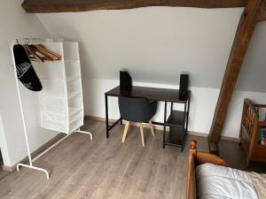 Postel nebo postele na pokoji v ubytování Gîte Rubis - JACUZZI - Pairi Daiza - 6 pers