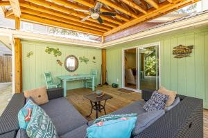 Posezení v ubytování Leapin' Lizard Cottage