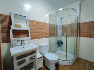 Phòng tắm tại Casa da Telhada Pequena +39 ảnh