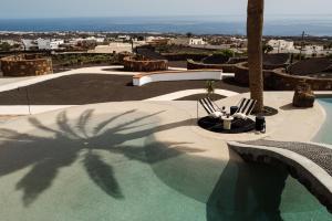 Bazén v ubytování César Lanzarote Luxury Boutique Hotel - Adults Only nebo v jeho okolí + 37 fotografií