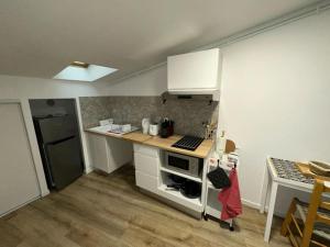 Dapur atau dapur kecil di Chez Bardot