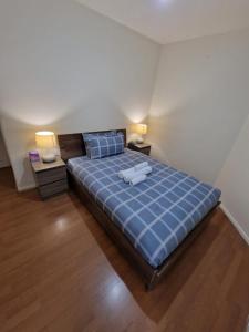 מיטה או מיטות בחדר ב-Waterloo - Zone 1 - Spacious one bedroom flat