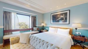 Postel nebo postele na pokoji v ubytování Radisson Hotel Shimla