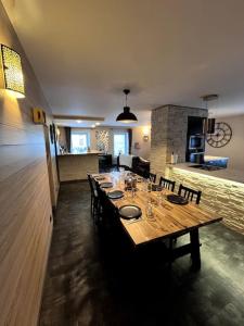 Posedenie v ubytovaní Bel appartement 115 m2 emplacement idéal + 6 fotografií