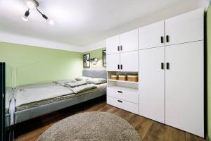 Colton Chill Studio T42 1084 Budapest, 42 Tolnai Lajos utca Földszint, 3. ajtó kép - 2