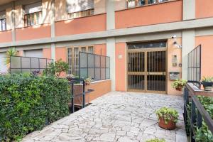 The building in which Az apartmant is located