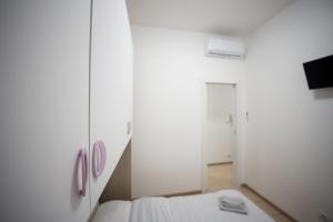 Легло или легла в стая в Intero appartamento a Pero