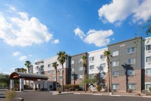 Bild einer Darstellung des Apartmentgebäudes in der Unterkunft Courtyard by Marriott Phoenix West/Avondale in Phoenix