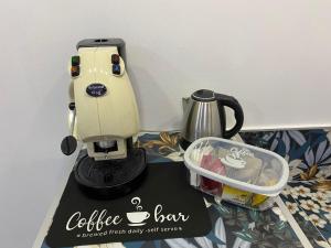 Set per la preparazione di tè e caffè presso Le 3 Sorelle House
