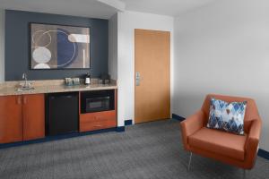 Ruang duduk di Courtyard by Marriott Phoenix West/Avondale