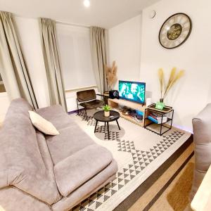 Un lugar para sentarse en GRAND SABLON Stylish Brussels City Center Apartment