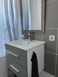 Fotografie z fotogalerie ubytování Le vendéen Apt 3 Chambres Fontenay le comte v destinaci Fontenay-le-Comte