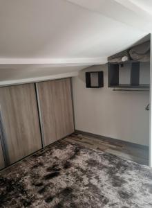 TV a/nebo společenská místnost v ubytování Chambres d'Hotes NATURISTE, Village Naturiste Cap d'Agde, Draps, Serviette, Café, Menage inclus en fin de sejour