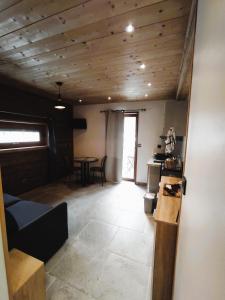 O bucătărie sau chicinetă la Studio Sainte Marie