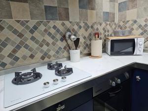 Кухня или мини-кухня в Pandora House
