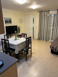 TV a/nebo společenská místnost v ubytování Wohnung in Chilches