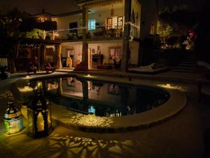 Πισίνα στο ή κοντά στο Au Jardin d'Armand +16 φωτογραφίες