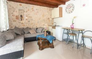 Area soggiorno di Villa Brkic with large private pool and playground