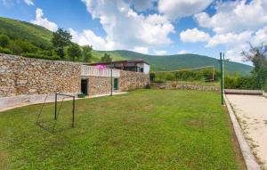 Paesaggio naturale nelle vicinanze della villa