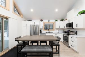 Billede fra billedgalleriet på The Alpine Cabin i Valemount