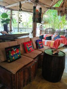Posezení v ubytování Casa Jade Ecobungalows Las coloradas