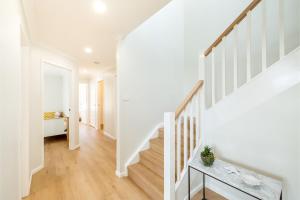 安娜湾Bel Air, 8A Ocean Ave - pet friendly, water views and air con的相册照片