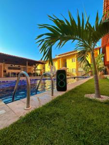 Bazén v ubytování Apartamento VILLA MARES nebo v jeho okolí