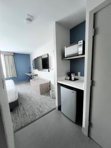 Postel nebo postele na pokoji v ubytování Holiday Inn Express Federal Way - Seattle South by IHG