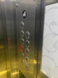 a close up of a microwave oven with buttons at Ecemsuit2 in Yomra