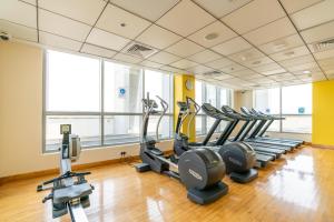 Fitness centrum a/nebo fitness zařízení v ubytování Ultimate Stay 1 BR Marina Views Best Location in the Heart of Marina Perfect Vacation Near Marina Beach JBR