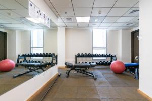 Fitness centrum a/nebo fitness zařízení v ubytování Ultimate Stay 1 BR Marina Views Best Location in the Heart of Marina Perfect Vacation Near Marina Beach JBR