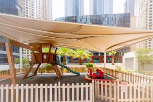 Fotografie z fotogalerie ubytování Ultimate Stay 1 BR Marina Views Best Location in the Heart of Marina Perfect Vacation Near Marina Beach JBR v Dubaji