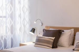 Posteľ alebo postele v izbe v ubytovaní Bordoy Mostatxins - Hotel Boutique Adults Only