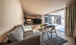 TV a/nebo společenská místnost v ubytování Kanava Resort