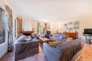 Et tv og/eller underholdning på La Roseraie de l'Elaeis - Piscine privée