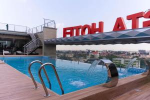 Piscina di GTA HOTEL IKEJA o nelle vicinanze