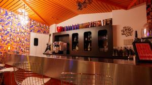 Lounge nebo bar v ubytování HYP'Hotel