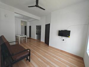 Televisyen dan/atau pusat hiburan di Downtown Service Apartments